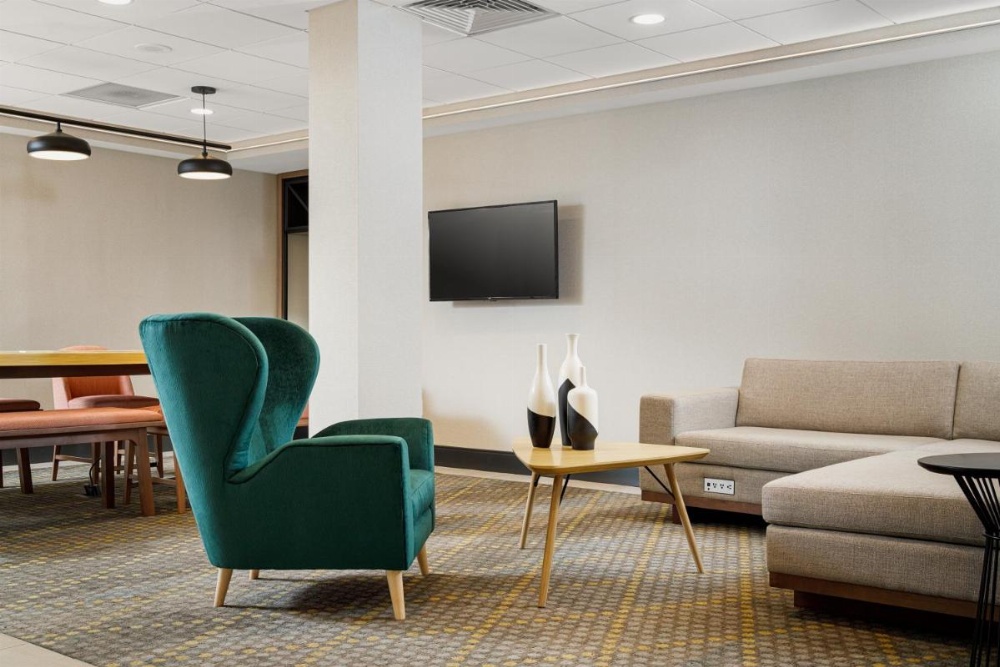 Holiday Inn Cleveland Image 11