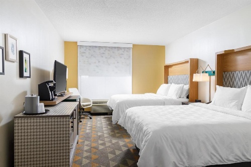 Holiday Inn Cleveland image 14
