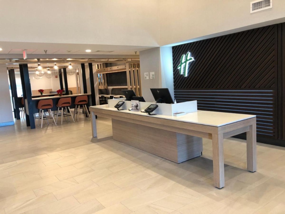 Holiday Inn Cleveland Image 25
